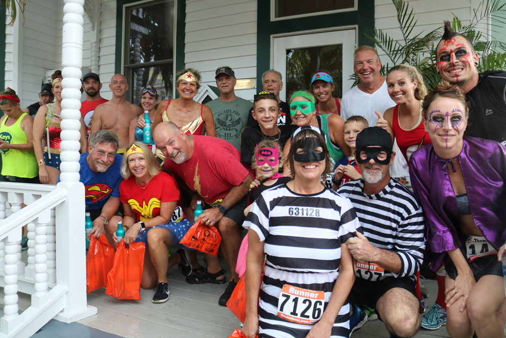 Heroes and Villains 5K 2017 photo - Duval Street, Key West